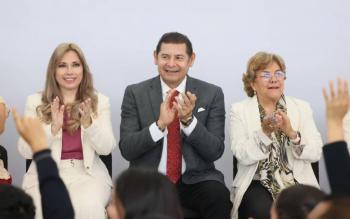 Armenta propone llevar programa de fortalecimiento familiar a las 31 microrregiones de Puebla