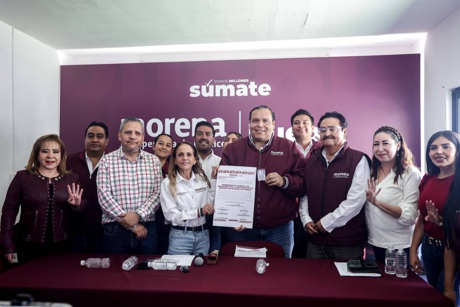 Pablo Salazar llega a Morena Puebla, pero no relevar&aacute; a Olga Romero