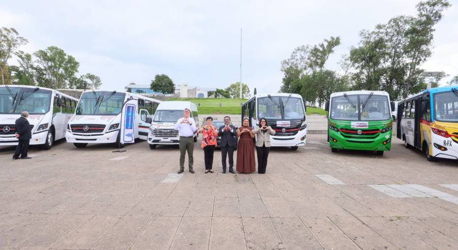 Gobierno Estatal Cumple Compromiso Y Entrega Nuevas Unidades A Transportistas; Impulsa Movilidad Segura