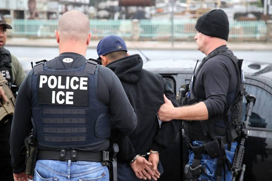 Juez federal proh&iacute;be a ICE realizar detenciones en tribunales de migraci&oacute;n en todo EE. UU.