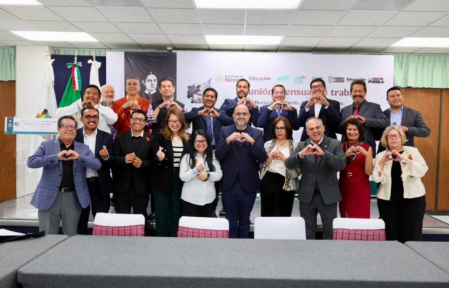 Plan M&eacute;xico impulsar&aacute; en Puebla epicentro en rob&oacute;tica, IA y semiconductores: SEP Federal