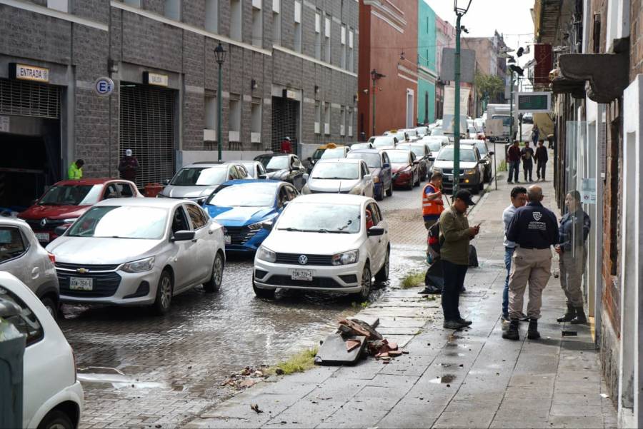 Gobierno de Pepe Chedraui despliega atenci&oacute;n en el Centro Hist&oacute;rico; las lluvias dejaron &uacute;nicamente da&ntilde;os materiales