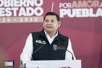 Armenta anuncia relevo en el DIF: Carlos Ochoa asume la direcci&oacute;n