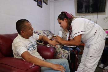 Servidoras y Servidores de la Salud contin&uacute;an con visitas m&eacute;dicas domiciliarias y gratuitas del Programa Salud Casa por Casa en Puebla: Abdala