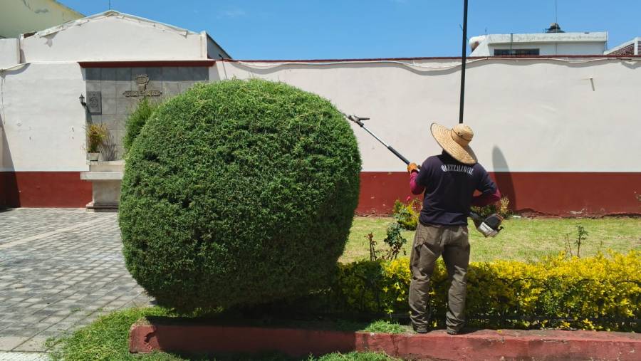Refuerza Tonantzin Fern&aacute;ndez acciones de servicios p&uacute;blicos para mejorar la imagen urbana de San Pedro Cholula
