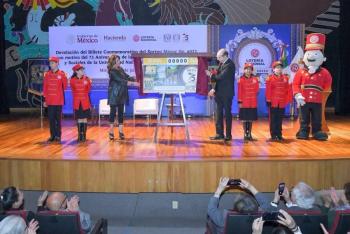 Presentan billete de Loter&iacute;a que celebra legado de la Facultad de Ciencias Pol&iacute;ticas y Sociales de la UNAM