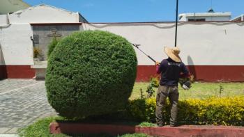 Refuerza Tonantzin Fern&aacute;ndez acciones de servicios p&uacute;blicos para mejorar la imagen urbana de San Pedro Cholula