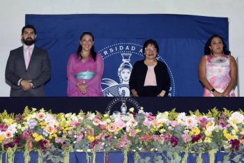 BUAP grad&uacute;a a 215 estudiantes de la Preparatoria de Iz&uacute;car