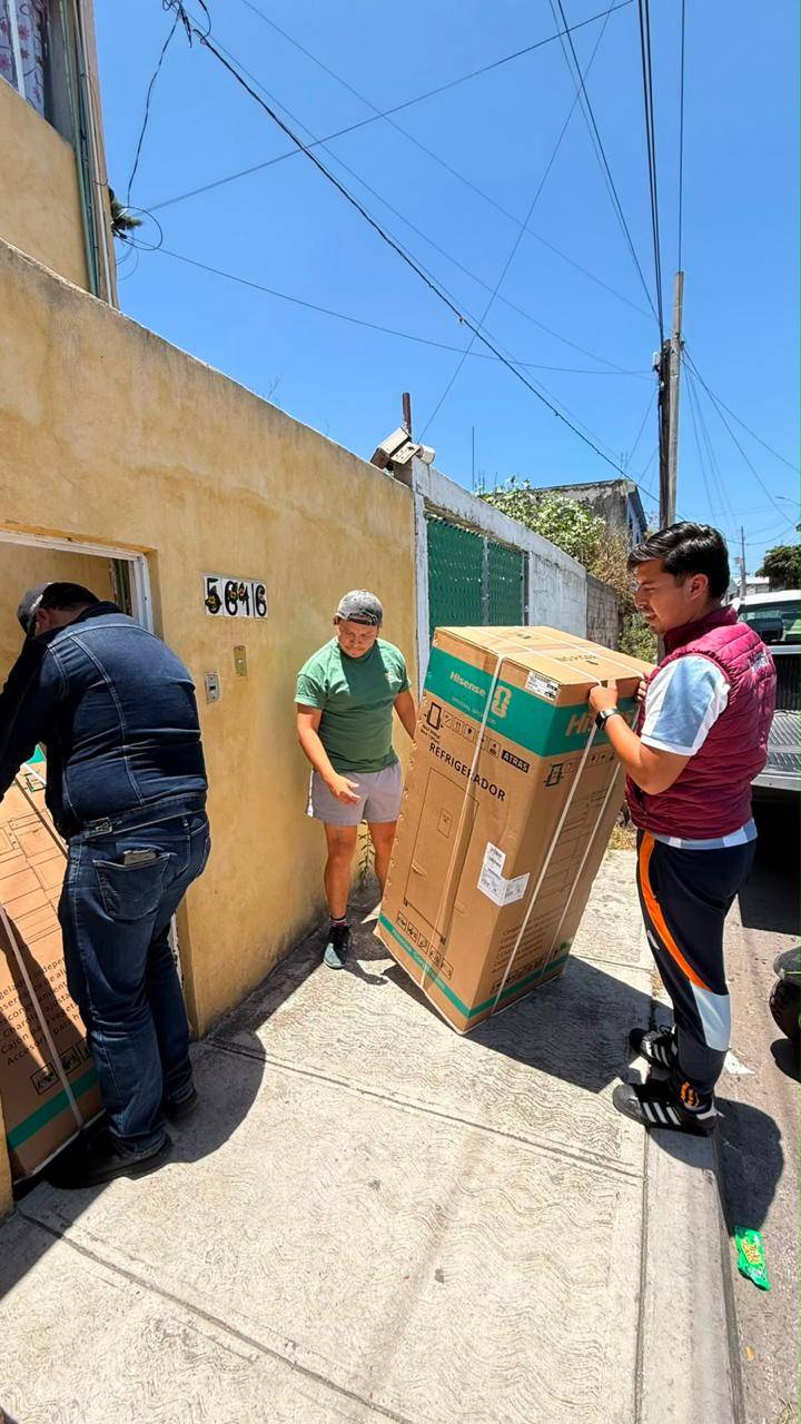 Contin&uacute;a gobierno de Pepe Chedraui entrega de enseres a familias afectadas por la lluvia at&iacute;pica