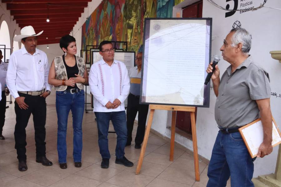 Destaca diputado P&aacute;vel Gaspar legado humanista de Gilberto Bosques, durante exposici&oacute;n fotogr&aacute;fica itinerante, en Chiautla de Tapia