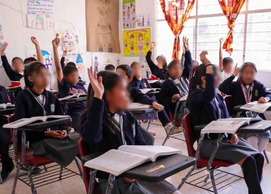 Escuelas p&uacute;blicas no pueden condicionar servicios por cuotas o aportaciones:SEP