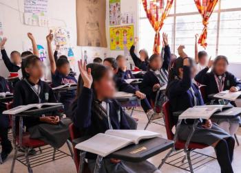 Escuelas p&uacute;blicas no pueden condicionar servicios por cuotas o aportaciones:SEP