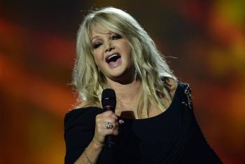 Bonnie Tyler, int&eacute;rprete de “Total Eclipse of the Heart”, fallece a los 75 a&ntilde;os