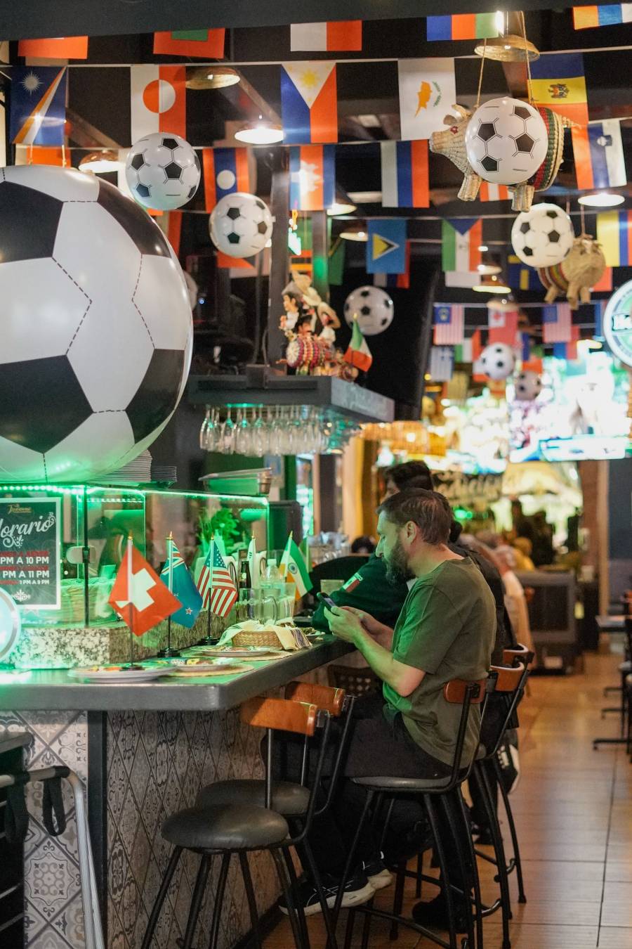 Restaurantes-bar concentraron aumento de clientes durante torneo internacional de futbol: Canirac