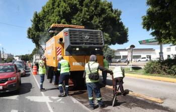 Arranca Pepe Chedraui rehabilitaci&oacute;n vial del Bulevar H&eacute;roes del 5 de Mayo con el Tren Capitalino de Pavimentaci&oacute;n