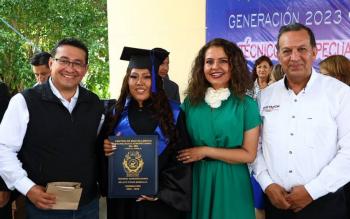 “La educaci&oacute;n debe ser prioritaria para generar desarrollo y garantizar el bienestar de las familias poblanas”: P&aacute;vel Gaspar