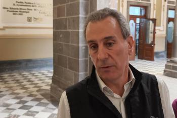 Alcalde de Puebla responde al PAN: critica a Ana Tere Aranda y reta a Mario Riestra a competir