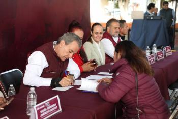 Pepe Chedraui contin&uacute;a con la atenci&oacute;n de peticiones con el “D&iacute;a del Pueblo” en San Baltazar Tetela