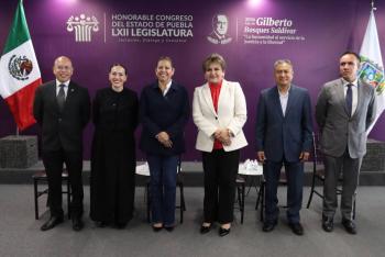 Reconoce Congreso del Estado a docentes de Educaci&oacute;n F&iacute;sica del BINE por 30 a&ntilde;os de servicio