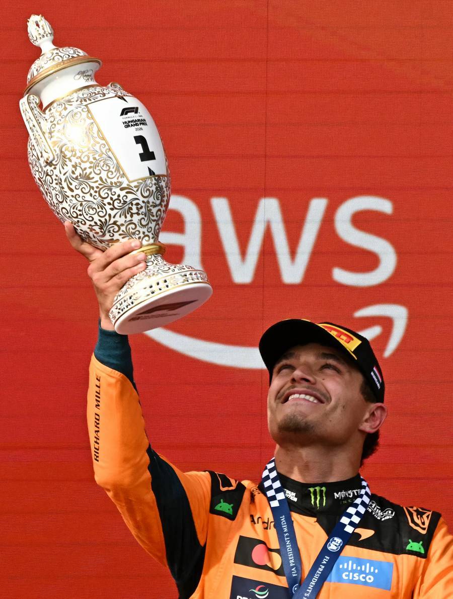 Lando Norris firma la victoria en Hungr&iacute;a; Checo P&eacute;rez no termina la carrera