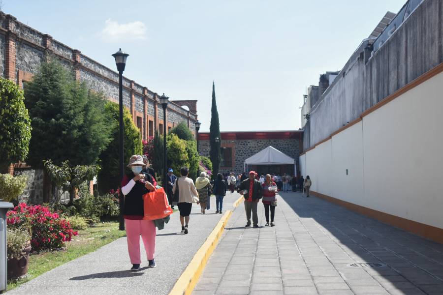 Entre talleres, deporte y convivencia: as&iacute; transforma vidas la Casa del Abue en Puebla