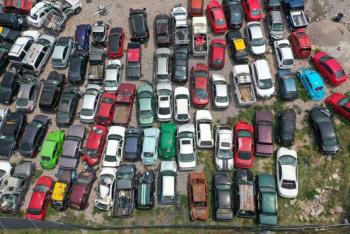 Fiscal&iacute;a localiz&oacute; cinco autos robados en corral&oacute;n clandestino de Tehuac&aacute;n durante 2026