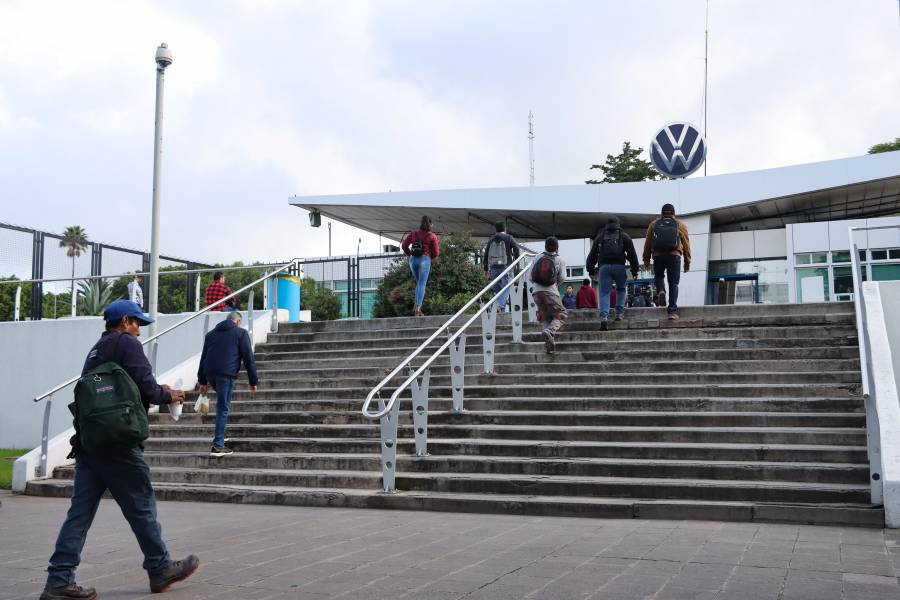 Administrativos de Volkswagen requieren respaldo del 30% para negociar su primer contrato colectivo