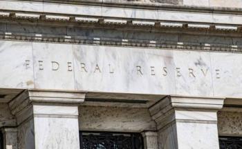Reserva Federal mantiene tasas de inter&eacute;s en 3.50-3.75% pese a presiones inflacionarias