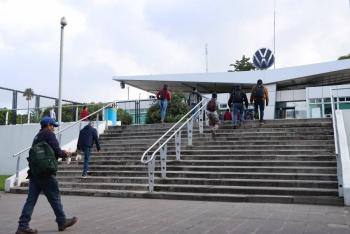 Administrativos de Volkswagen requieren respaldo del 30% para negociar su primer contrato colectivo