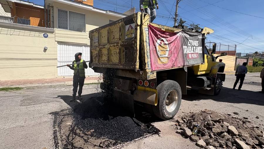 Supervisa Pepe Chedraui  acciones de bacheo en la capital poblana