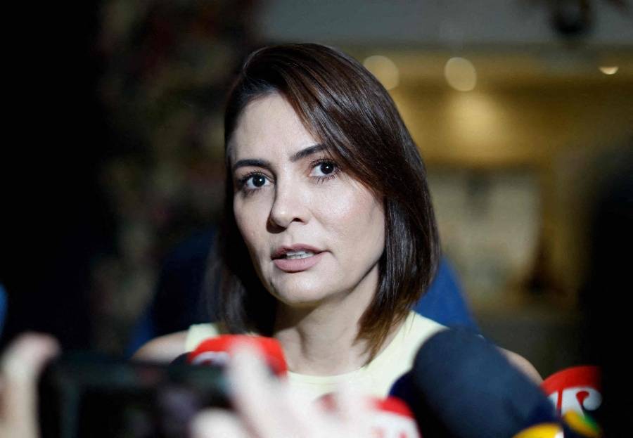 Ex primera dama de Brasil Michelle Bolsonaro será candidata al Senado
