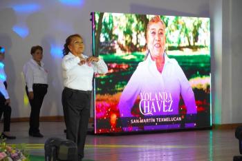 Gobierno de Texmelucan y DIF Municipal reconocen trayectoria de adultas mayoras con certamen 