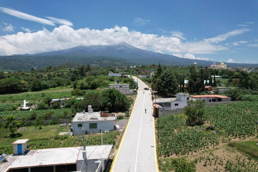 Atlixco entrega segunda etapa de pavimentaci&oacute;n en San Juan Ocotepec