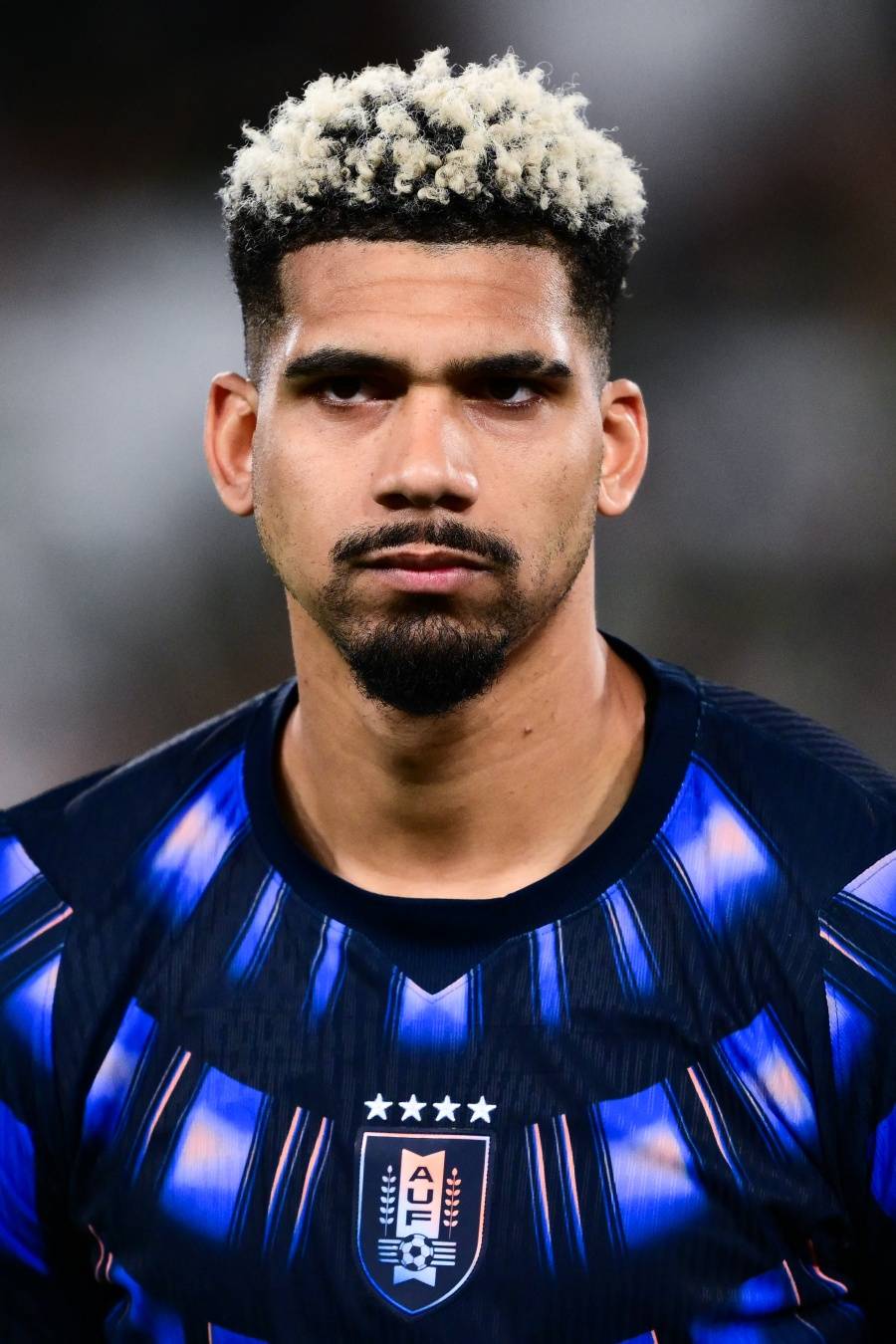 Ronald Araújo se acerca al Liverpool tras acuerdo con Barcelona