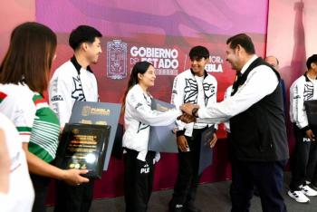 Seis campeones poblanos de kickboxing brillan con el respaldo del Gobierno Estatal