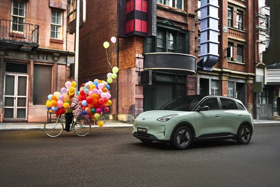 Geely apuesta por una movilidad multimodal con h&iacute;bridos y metanol