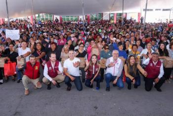 Entrega gobierno de Pepe Chedraui apoyos alimentarios en Guadalupe Hidalgo