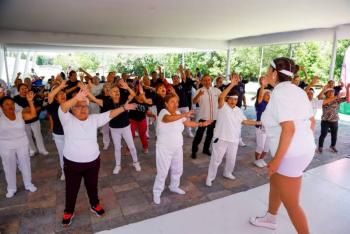 Realiza DIF Puebla Capital activaci&oacute;n f&iacute;sica masiva de personas adultas mayores en la Laguna de Chapulco