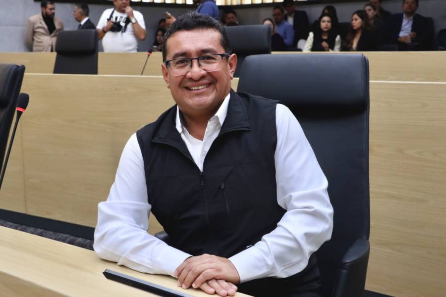 P&aacute;vel Gaspar propone homologar Constituci&oacute;n de Puebla con la federal para ampliar derechos ind&iacute;genas