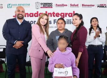 SEDIF entrega auxiliares auditivos y despensas durante Jornada Por Amor a las Familias