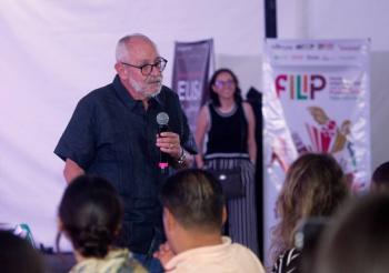 Puebla vive una fiesta de las letras con Xavier Velasco y Benito Taibo