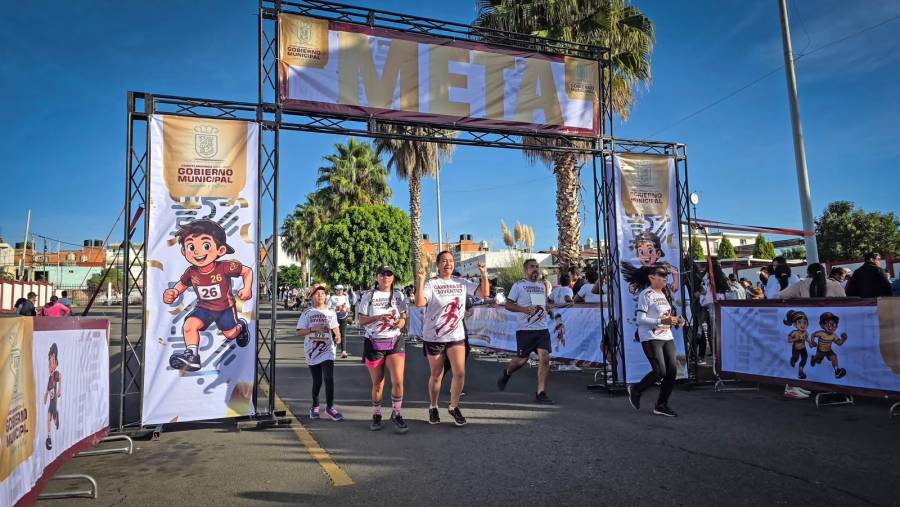 Omar Mu&ntilde;oz celebra a las juventudes con carrera deportiva