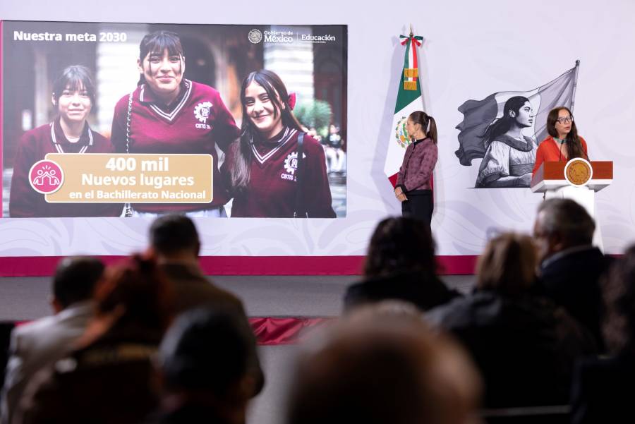 Sheinbaum aumenta a 400 mil la meta de nuevos lugares en bachillerato