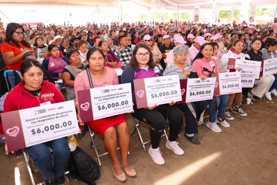 SEDIF fortalece atenci&oacute;n a familias de la Sierra Negra con apoyos