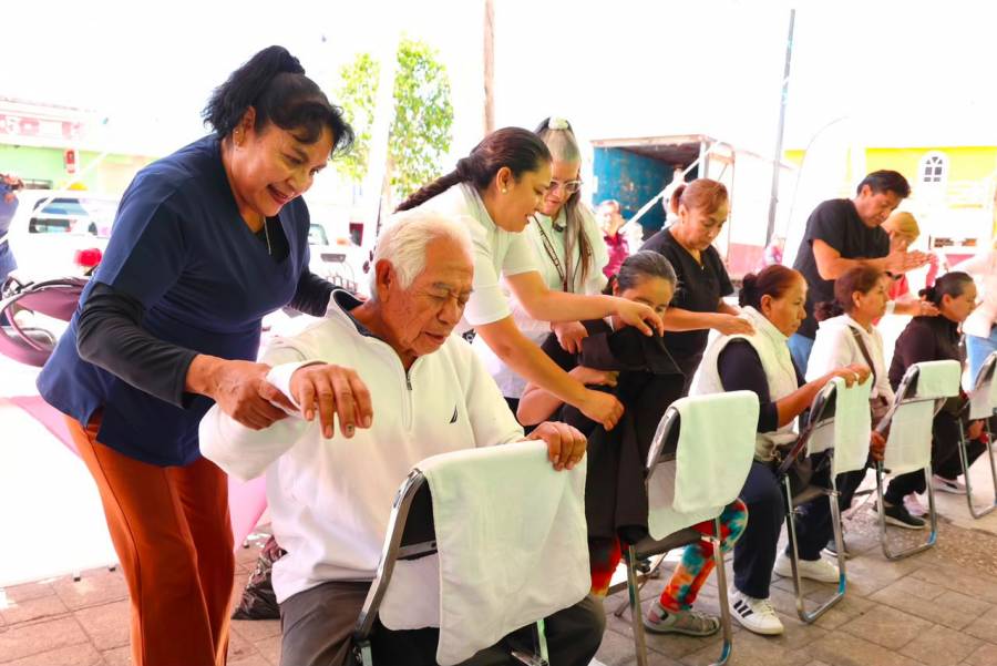 SEDIF lleva Jornada Por Amor a las Familias a La Resurrecci&oacute;n