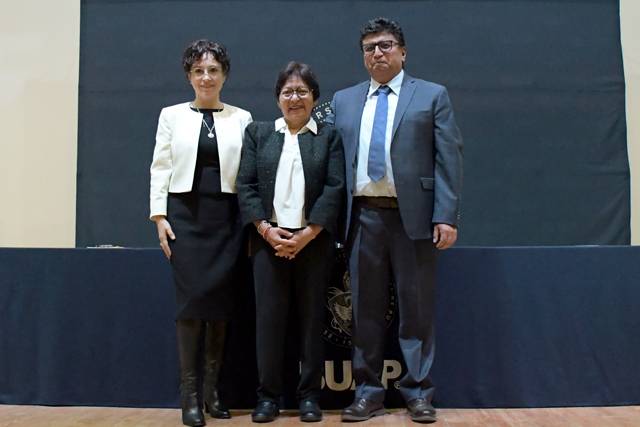 Dicta conferencia en la BUAP la subgobernadora del Banco de M&eacute;xico