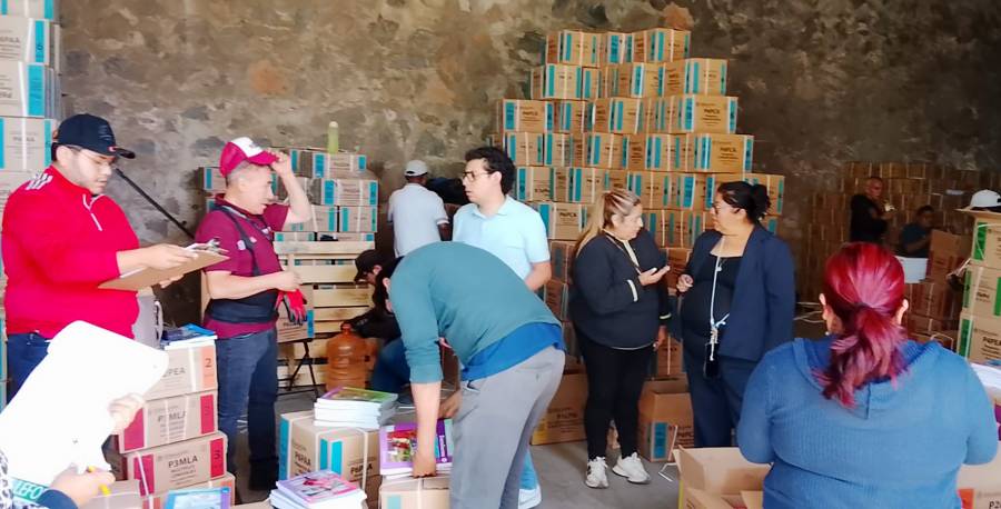 Texmelucan distribuye m&aacute;s de 106 mil libros de texto gratuitos para el ciclo escolar 2026-2027