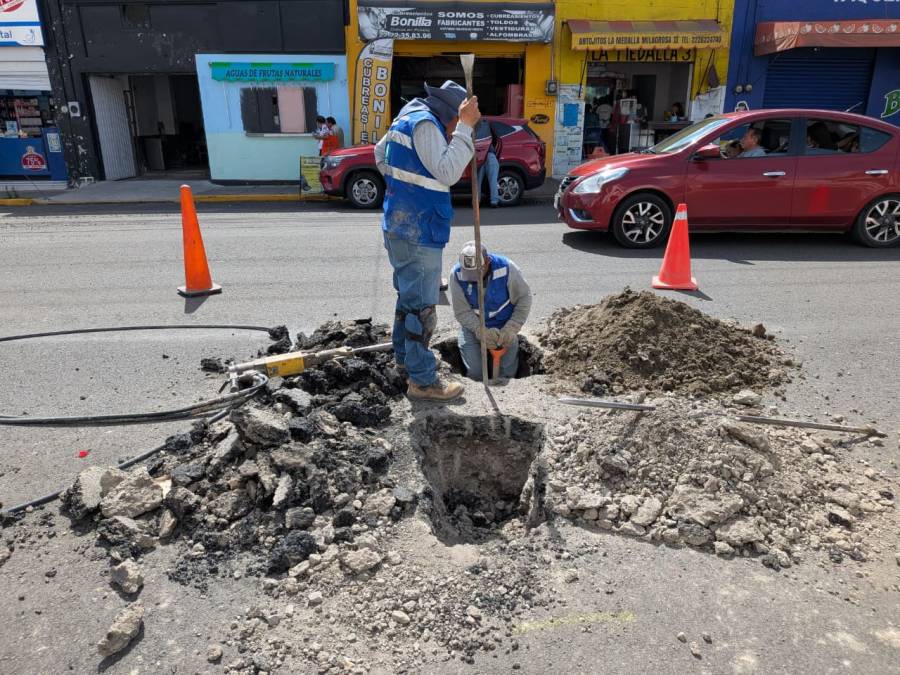 Gobierno estatal denuncia falta de planeaci&oacute;n de Agua de Puebla al destruir calles pavimentadas