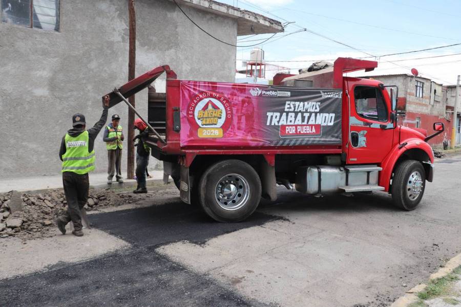 Avanza gobierno de Pepe Chedraui con trabajos de bacheo en al sur de la capital