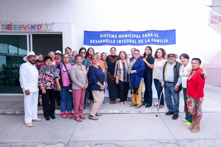Celebra Lupita Cuautle a las personas adultas mayores de San Andr&eacute;s Cholula